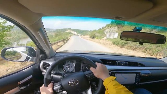 Тест драйв Toyota Hilux 2 4X2 2022