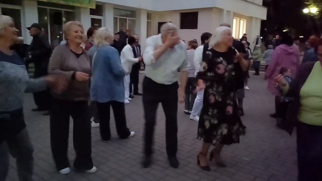 Всё бегут...... 27.09.26 Гомель парк Луначарского 🥰💫