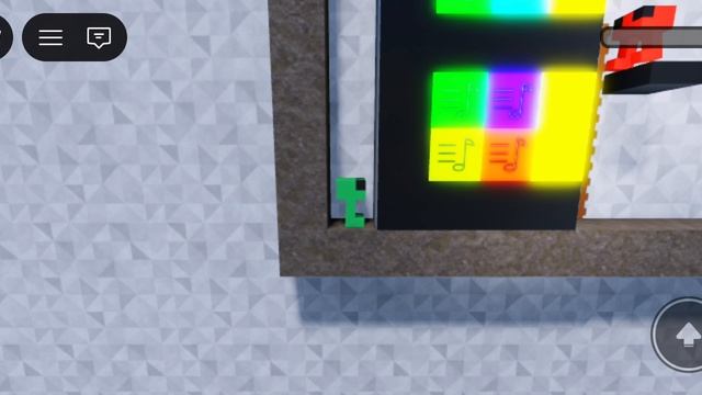играю в какую-то непонятную игру и играю за кого-то 🧐