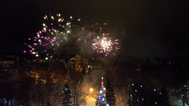 Новогодний фейерверк в Зеленогорске, 01.01.2022 г. 02:00