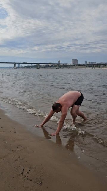 По телу уже можно многое считать об образе жизни человека,как бы вы не прятались за стильной одеждой