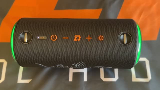 DL Audio Barracuda Big Portable Speaker (Мощный звук в небольшом цилиндре)