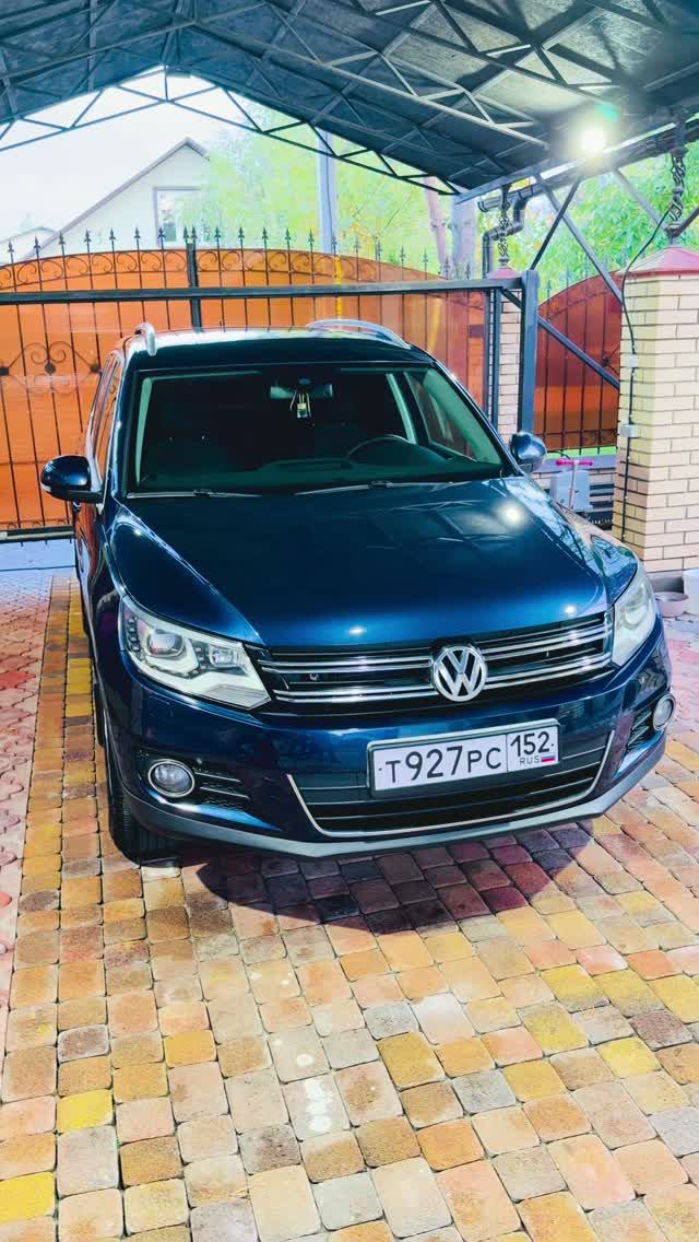 Volkswagen Tiguan 2.0 TSI AT