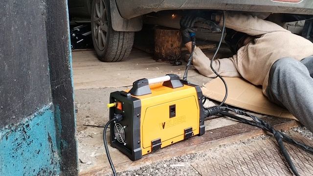Варим гранту полуавтоматом WELDER MIG-200 LCD - сварка порошковой проволокой без газа 0.8 мм
