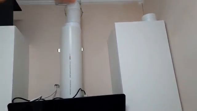 Что Делать если Вытяжка Плачет