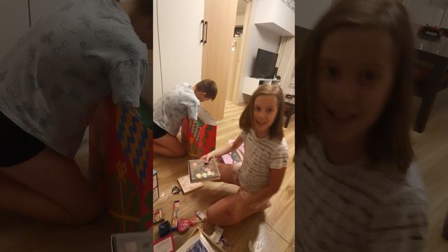 Ура др распоковка подарков