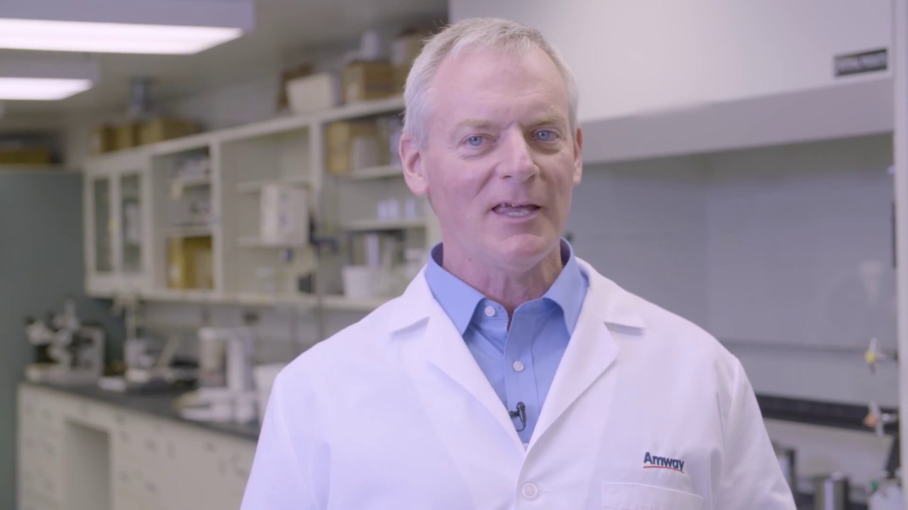 «Safer Choice: Безопасно для вас и тех, кого вы любите. Это Amway»