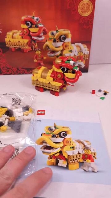 Сборка LEGO Lion Dance (40915) [480 деталей]