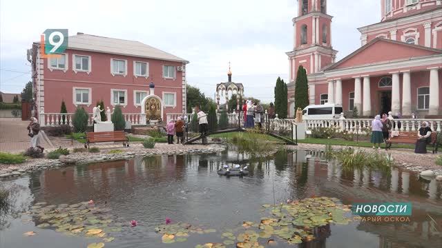 Прихожане Крестовоздвиженского храма благоустроили сквер во имя Пресвятой Богородицы