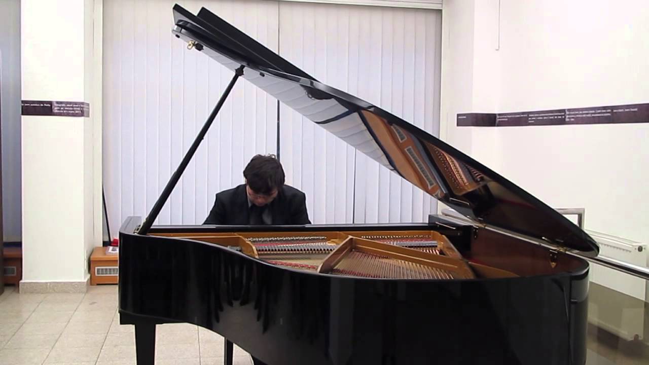 KLAVÍRNÍ KONCERT - Martin Ivanov