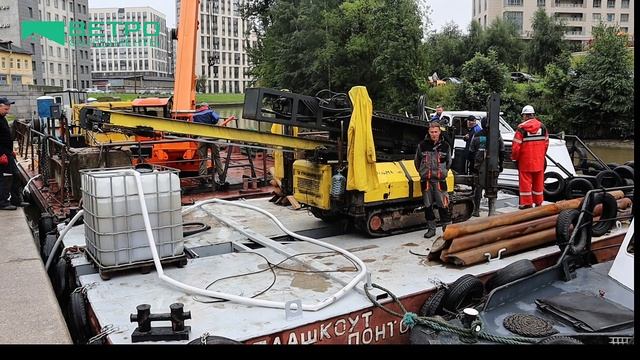 ЗАБИВКА СВАЙ С ПОНТОНА