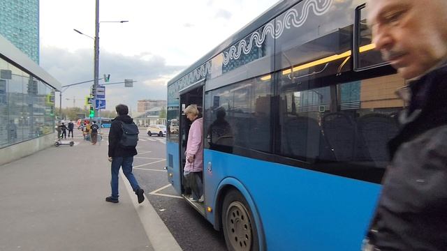 Автобус ЛиАЗ 5292 борт 8500939 маршрут 310 и автобус ЛиАЗ 5292 борт 6191010 маршрут 640
