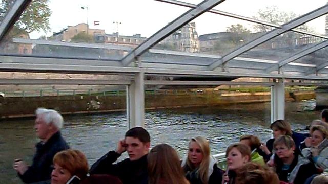 Париж, по Сене апр 2012г