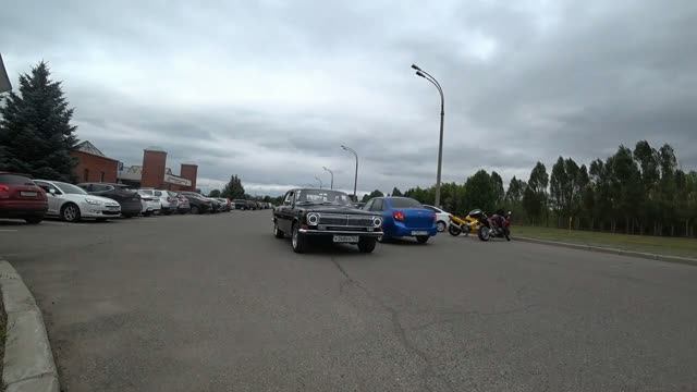 ВСЮ ЖИЗНЬ В ОДНОЙ СЕМЬЕ, ТРЕТЬЕ ПОКОЛЕНИЕ