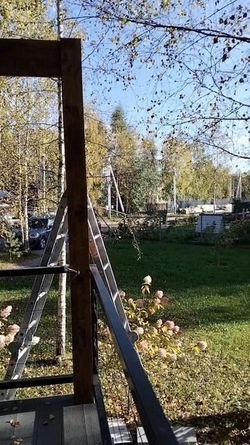 Начали монтаж очередного навеса над терассой 🙃