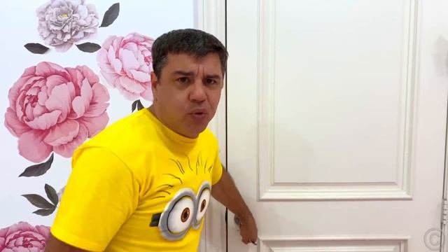 Настя нашла сокровище на пляже
