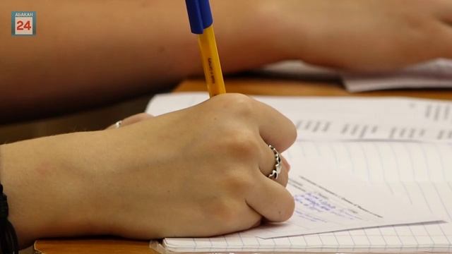 Авторские методики и современные средства: молодые педагоги Абакана соревнуются в профмастерстве