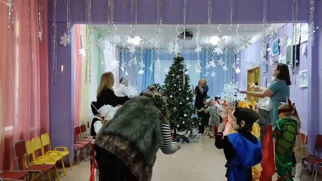 2 группа Новый год  МАДОУ детский сад №20 г. Хабаровск