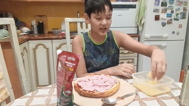 ГОТОВЛЮ ПРОСТУЮ ПИЦЦУ ИЗ ЛЕПЁШКИ ЗА 5 МИНУТ!!! • Xp Шоу