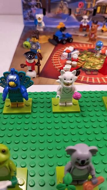 10/12 Дельфин Costume LEGO Animals Minifigures Series 28 (71051)