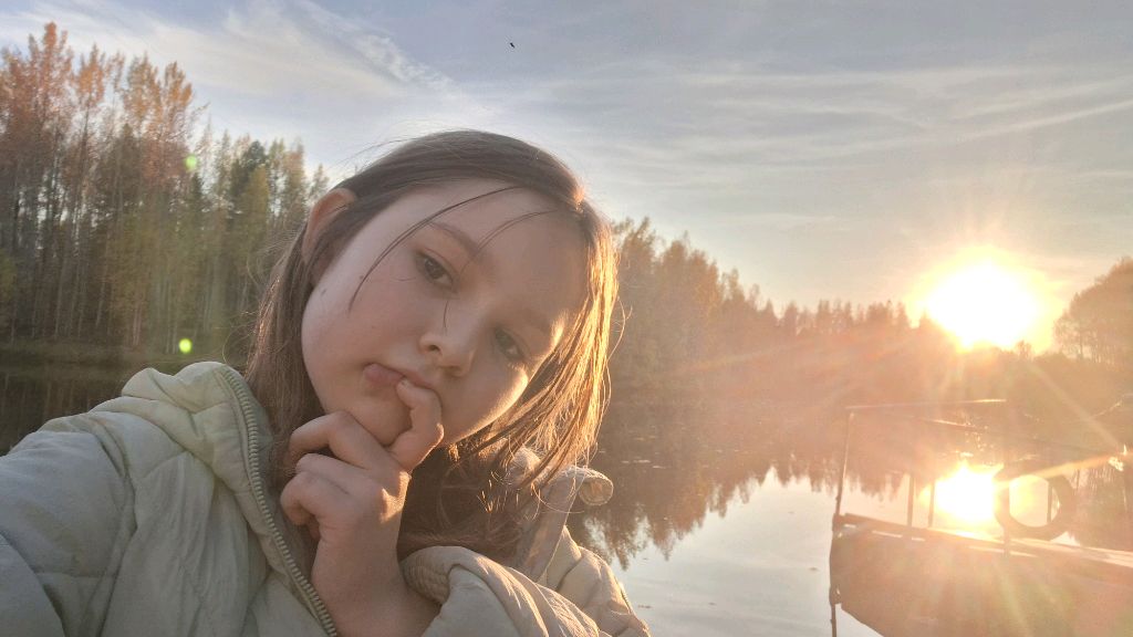 разговариваем и я пою песни свои