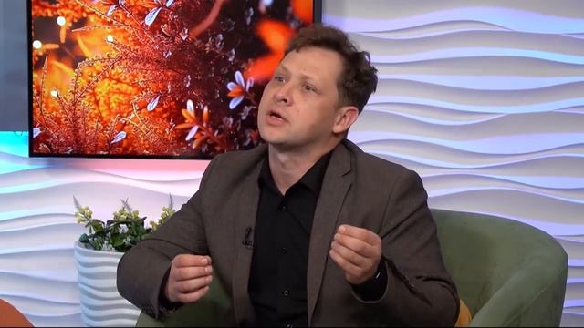 Создатели спектакля «36 и 6» в программе «Утро. Местное время»