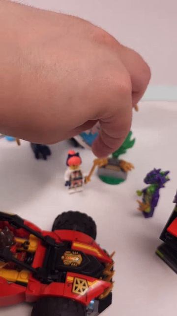 LEGO NINJAGO Ледяной дракон Зейна 71865 141 деталь против комбинированных машин Кая и Коула 718