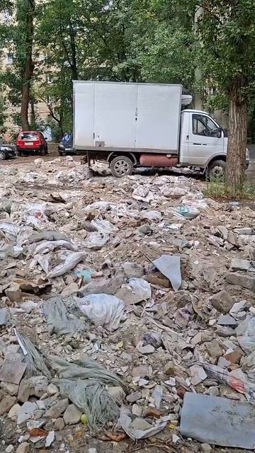 Мусорная парковка в Воронеже