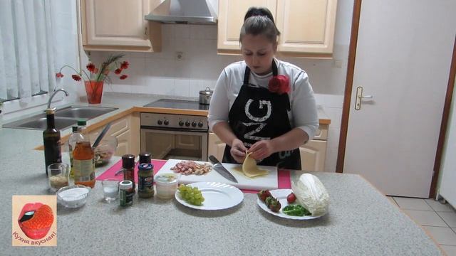 Салат из зелёной спаржи и клубники