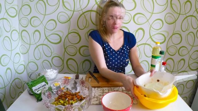 Мясной салат с грибами, простой рецепт на праздничный стол