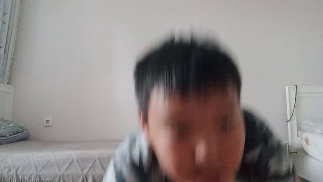 хотел ударить на пацана
