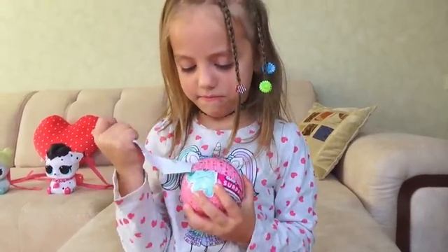 ОДНИ ДОМА с мамой Открыли ЛОЛ сюрприз LOL Surprise BIGGER SURPRISE For Kids КУКЛЫ с париками