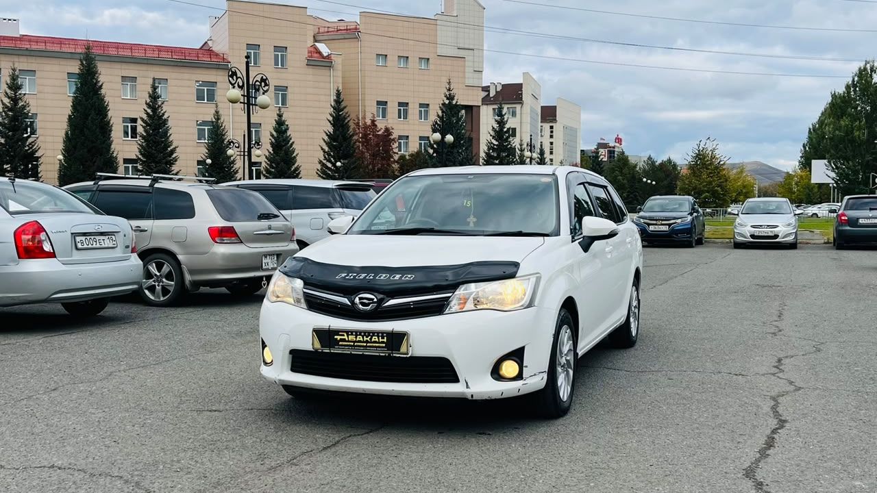 Toyota Corolla Fielder, 2014 год