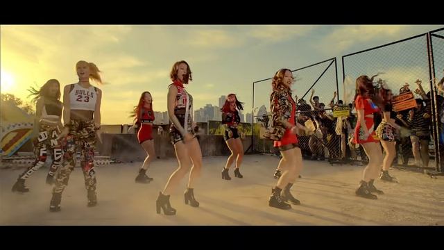 TWICE 