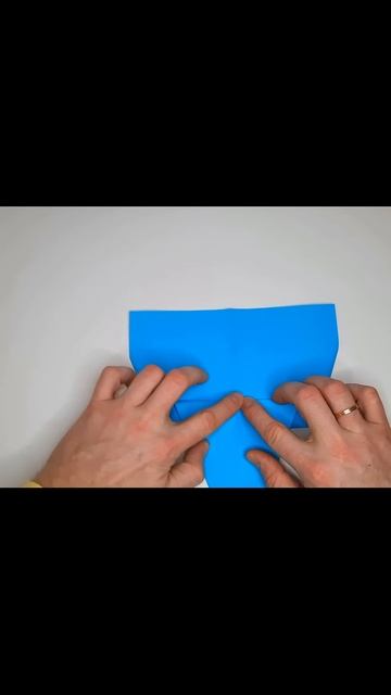 Летает дальше всех! Как сделать лучший бумажный самолетик