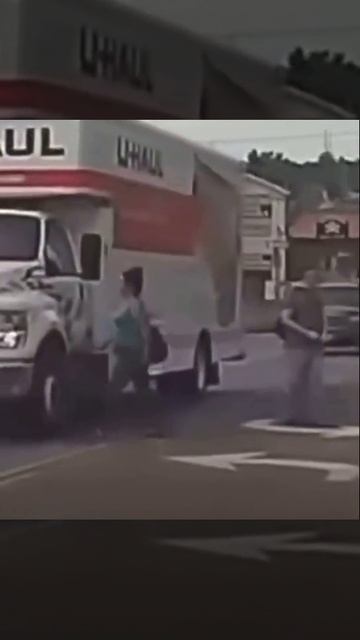 а неча тут ездить