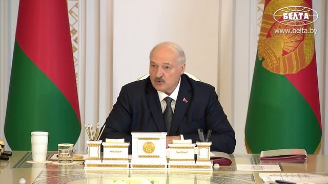 Лукашенко: Нужна мобилизация! И очень серьёзная! / Про уборочную и кадры