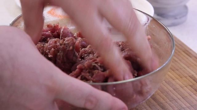Греческий гирос с соусом дзадзики
