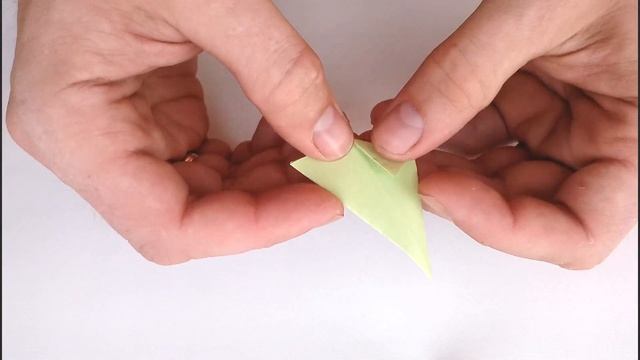Красивый цветок из бумаги - ОРИГАМИ