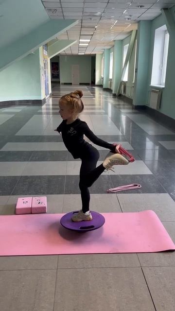 Яна Сладких  6лет 2мес