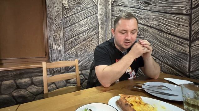 Обзор из заведения «Мимино»