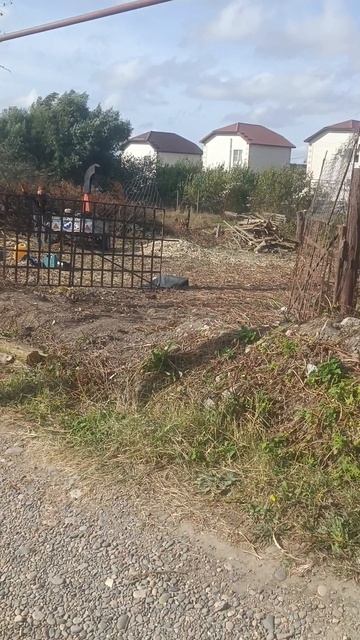 Очередной заказик в Ставрополе, че то выбил из сил)) Накидано так все в кучу ветки с лианами, сверху