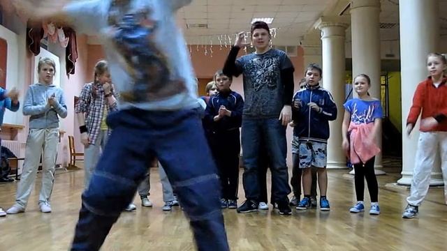 Дети круто танцуют Брейк