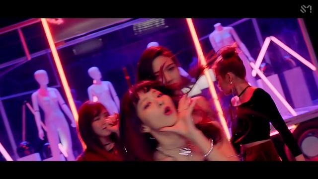Red Velvet 레드벨벳 'Bad Boy' MV