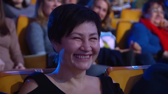 Две женщины в очереди — Уральские Пельмени ｜ Ума лопата
