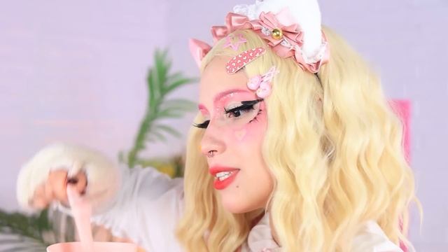 Экстремальное преображение из ботанши в Hello Kitty!