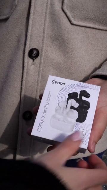 Что творит этот парень? Подарил беспроводные наушники CGPods Air Pro от Тюменского Илона Ма