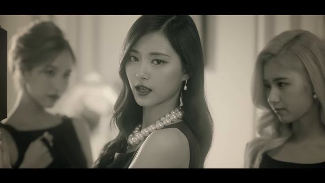 TWICE 