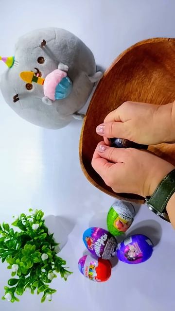 ASMR Unboxing Kinder Surprise Eggs ASMR New Roblox #asmr #unboxing #unpacking #odlysatisfying