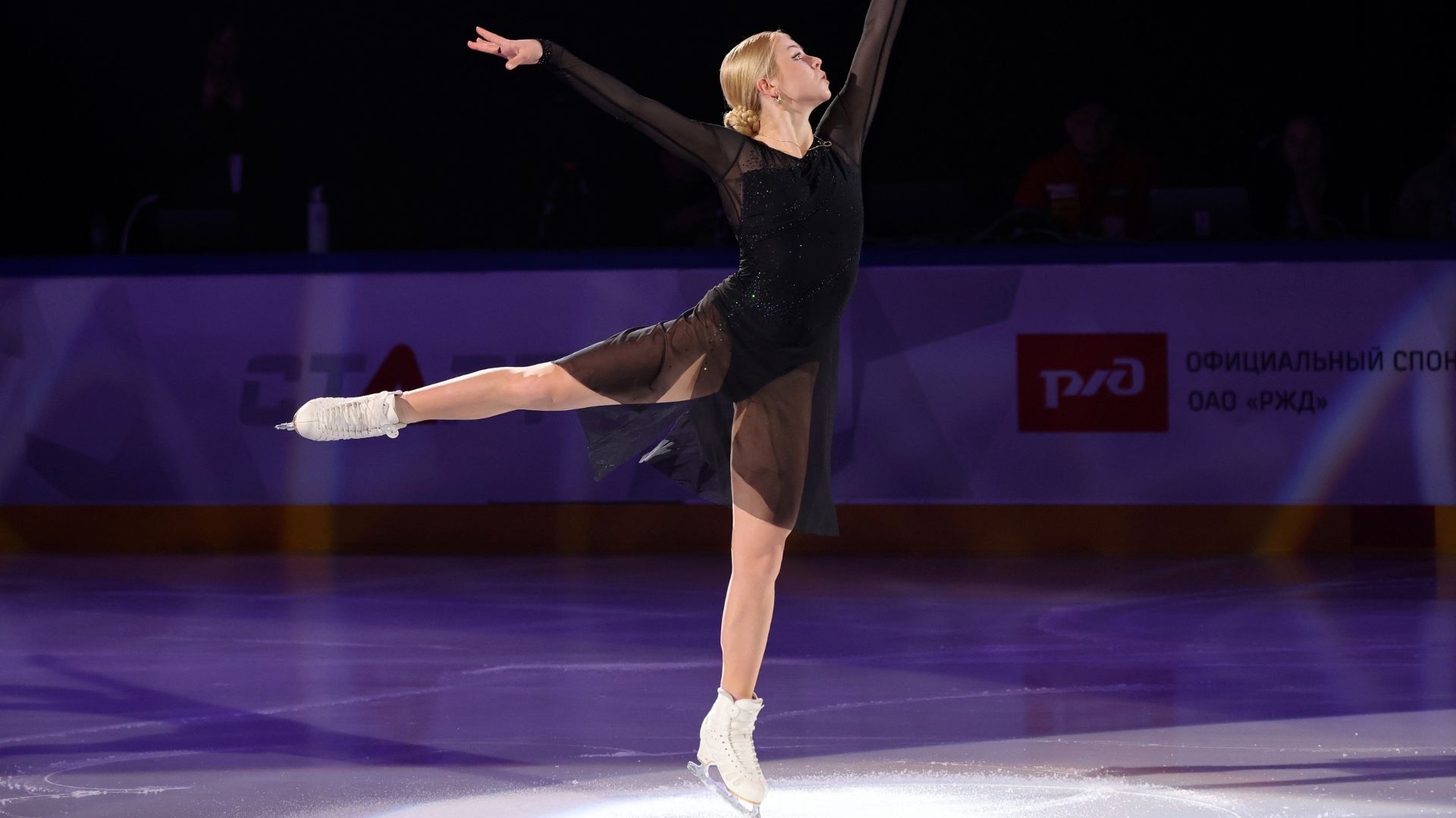 Александра Трусова и Миша.